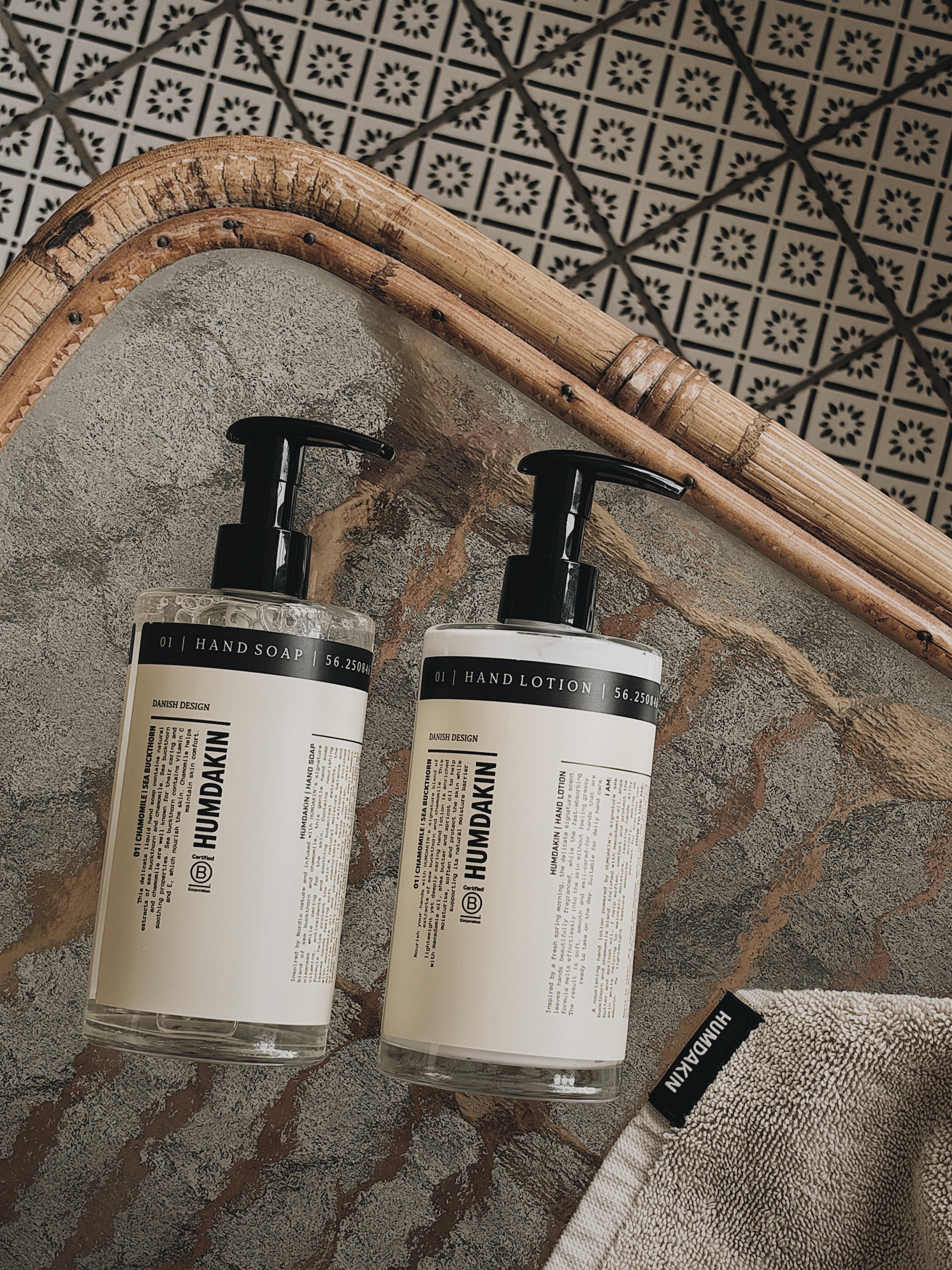HUMDAKIN Essentiels 01 Signatur Håndsæbe | Havtorn & Kamille Hand Care